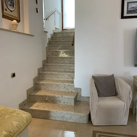 Villa - Tina *